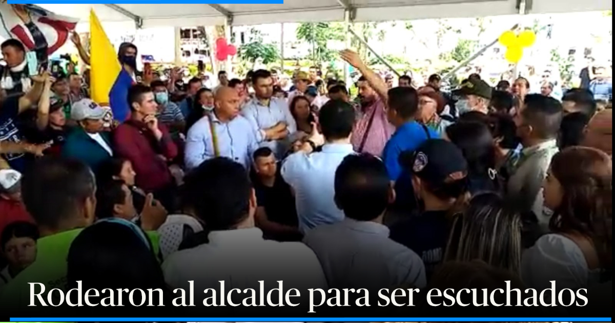 Video Campesinos Le Hicieron La Encerrona Al Alcalde Hurtado Y Lo